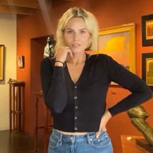 Meet your Posher, Jade